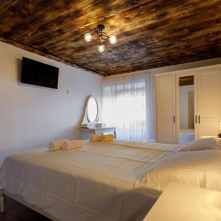 Rustic Apartment Evelin Krk Town Zewnętrze zdjęcie