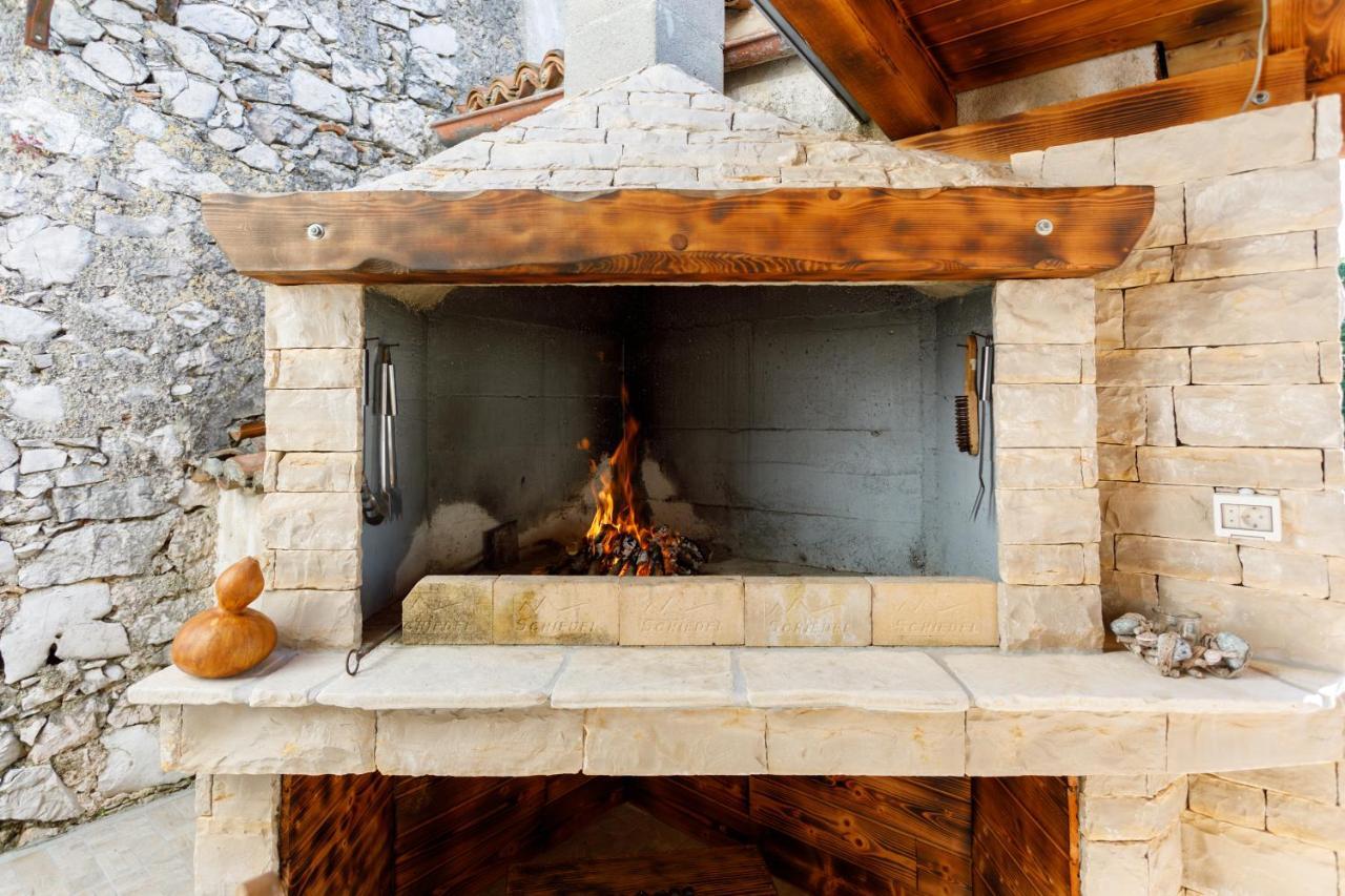 Rustic Apartment Evelin Krk Town Zewnętrze zdjęcie