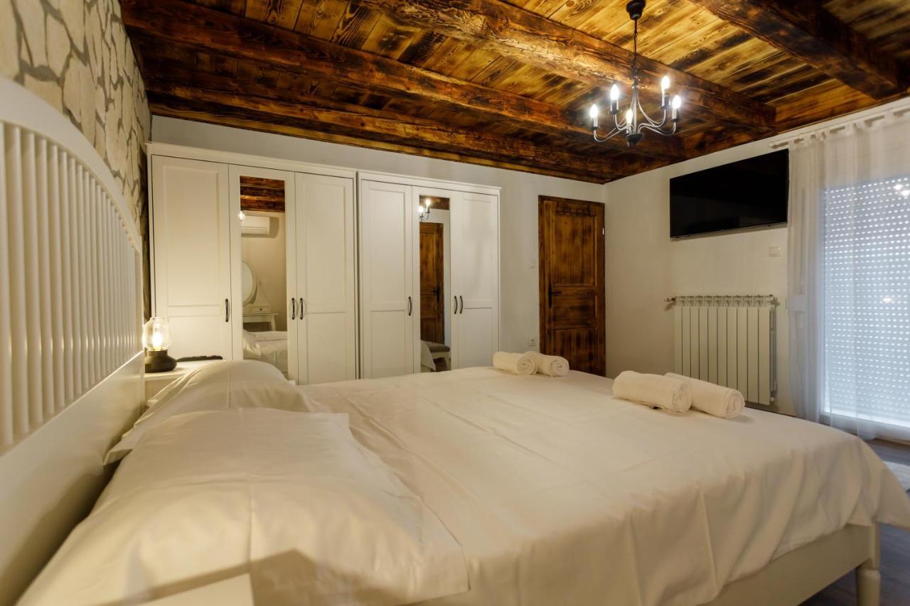 Rustic Apartment Evelin Krk Town Zewnętrze zdjęcie