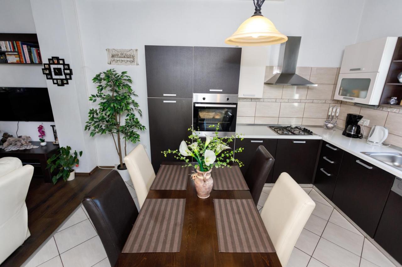 Rustic Apartment Evelin Krk Town Zewnętrze zdjęcie
